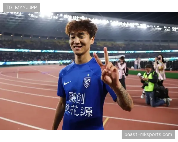 韦世豪私下居然这么会折腾，谁想到球场上的他居然还藏着这些秘密嗜好？